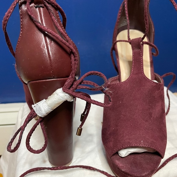 burgundy platform heels - Picture 2 of 3